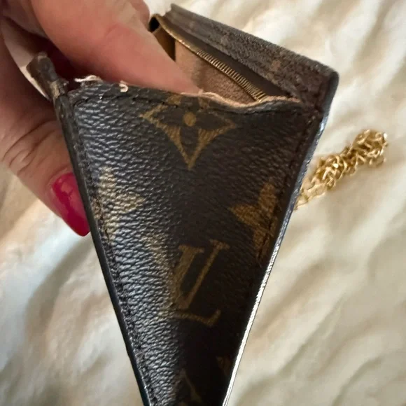 Louis Vuitton Brown and Tan Monogram Clutch Authentic - Picture 8 of 11